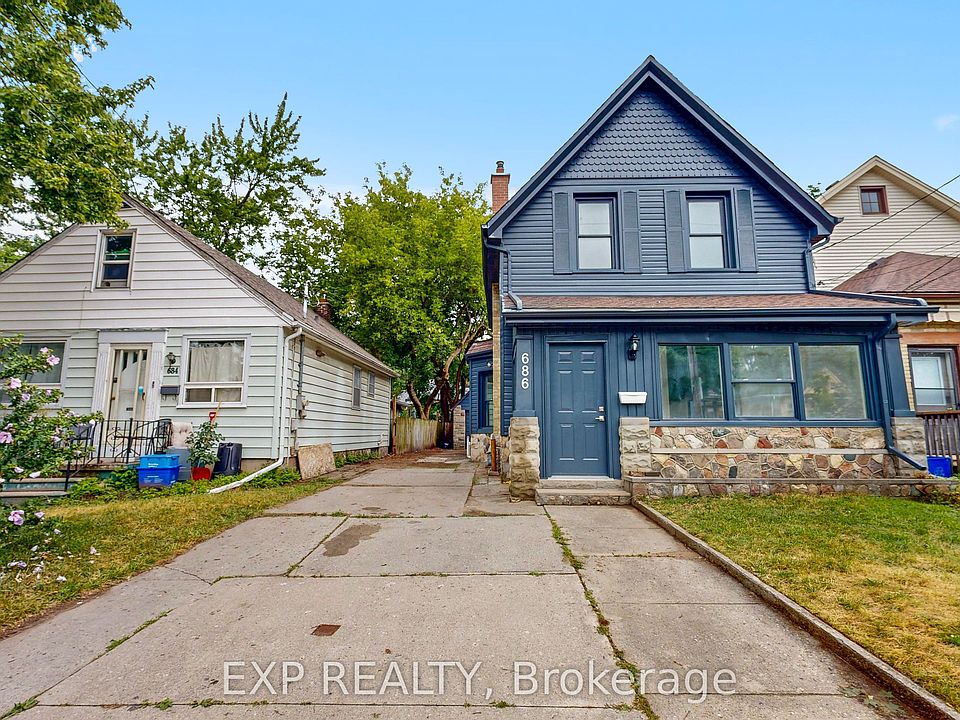 1st image of 686 Elias St