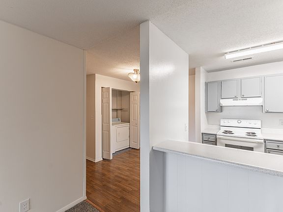 4th image of 3636 Chasewood Dr SW #Ffab2b16f