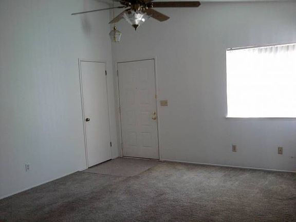 3rd image of Tupelo Dr