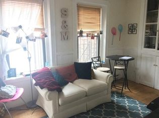 11 Grove St APT 4A, Boston, MA 02114