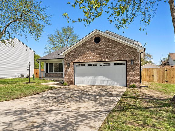 3rd image of 4057 Knollwood Ave