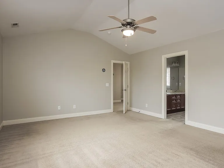 120 Braxman Ln — Photo 10