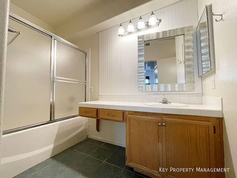 2110 N Los Feliz St #1074 — Photo 11