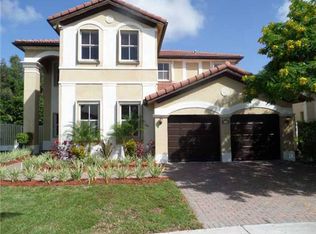 9137 NW 182nd Ter, Hialeah, FL 33018