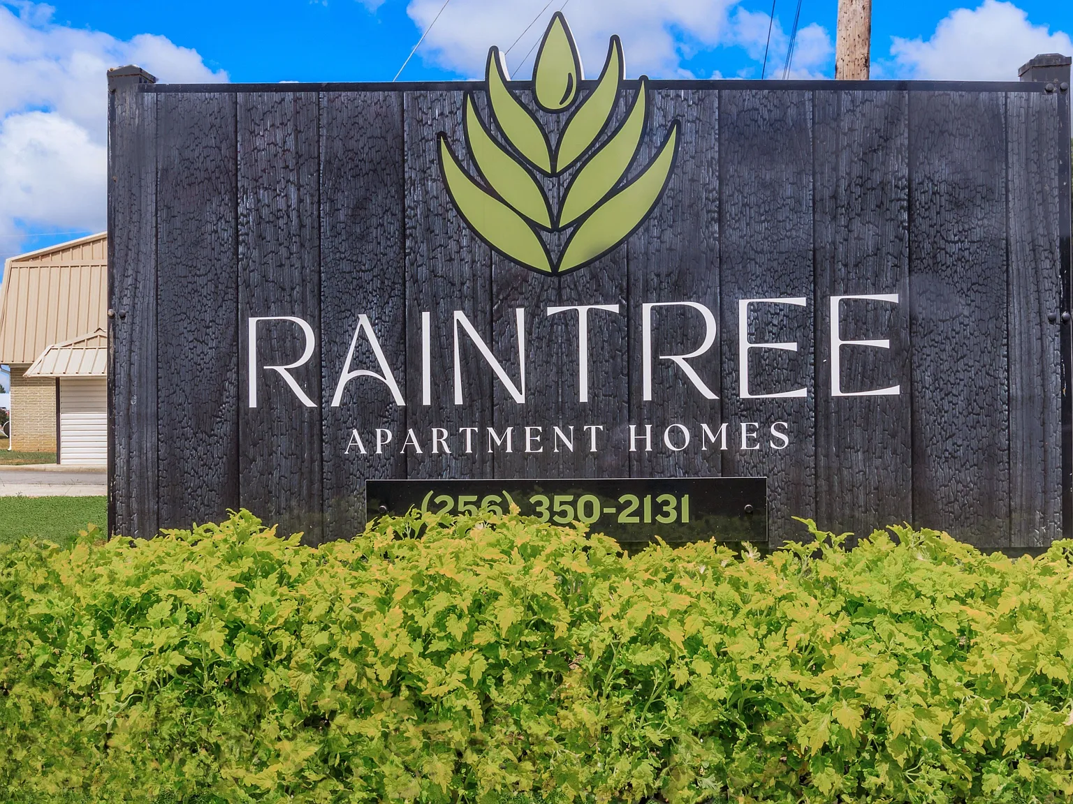 Raintree Village Apartments — Photo 3