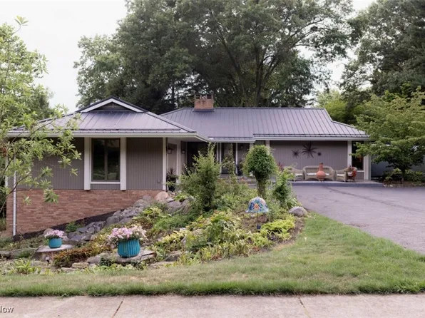 1476 Arthur Dr, Wooster, OH 44691