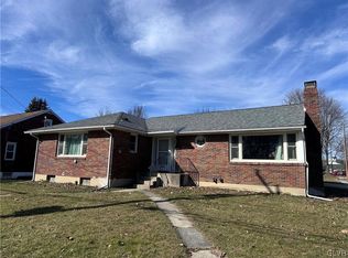 405 Jefferson St, Whitehall, PA 18052