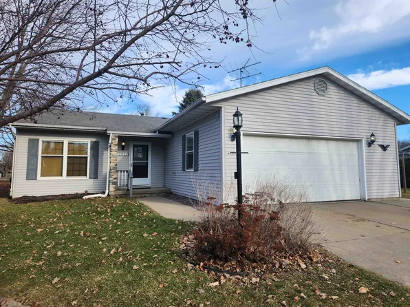 1208 Victoria Cir, Baraboo, WI 53913