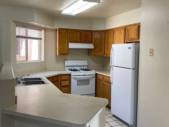 2nd image of 4300 Calle Andrew #C