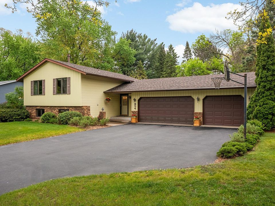 1st image of 654 Tanglewood Dr