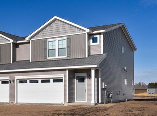 39743 Fallbrook Ave, North Branch, MN 55056