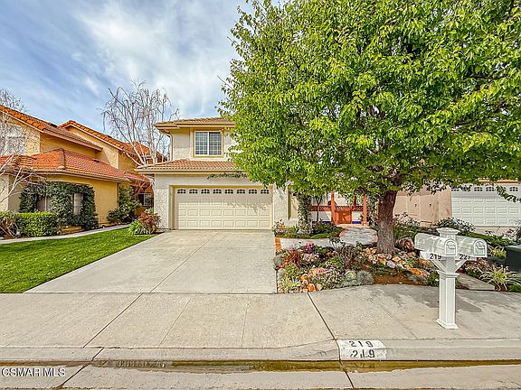 3rd image of 219 Ocho Rios Way