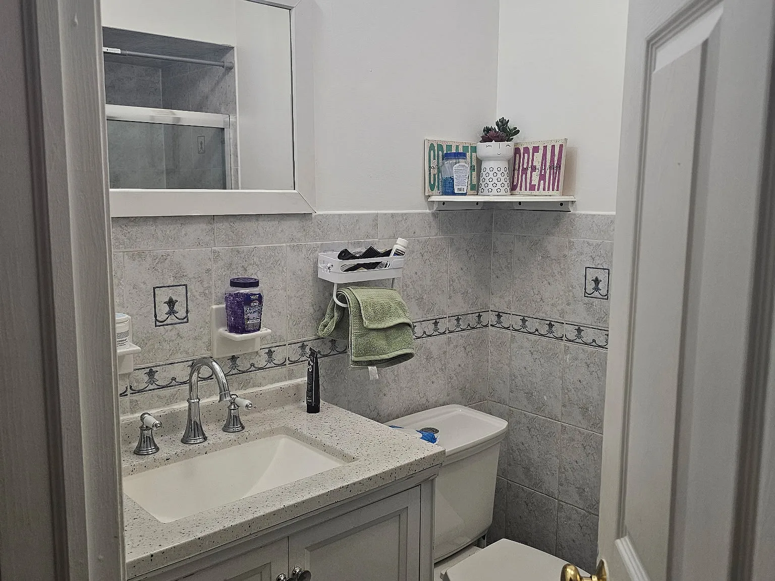 223 Geneva St — Photo 3