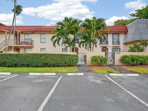 7325 SW 26th Court #22, Davie, FL 33314