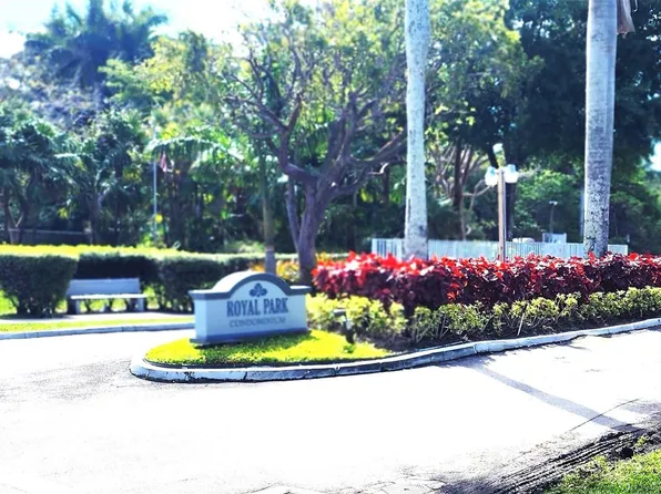 107 Royal Park Drive #3D, Oakland Park, FL 33309