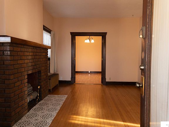 5th image of 300 2nd St