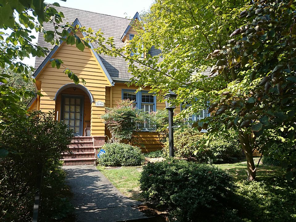 2nd image of 1135 16th Ave E