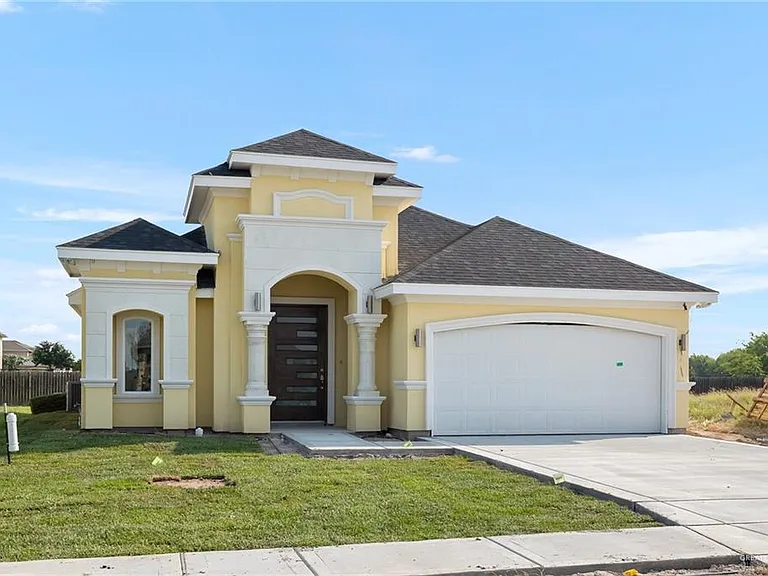 2603 E Imperial Oaks Dr — Photo 1