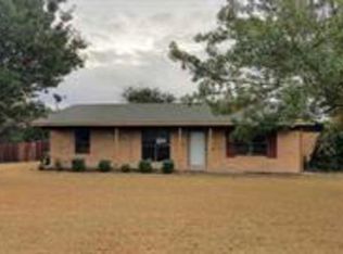 121 Alex Gill Ln, Waco, TX 76705