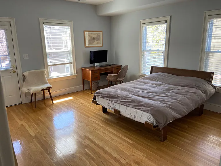 39 Pearson Ave — Photo 9