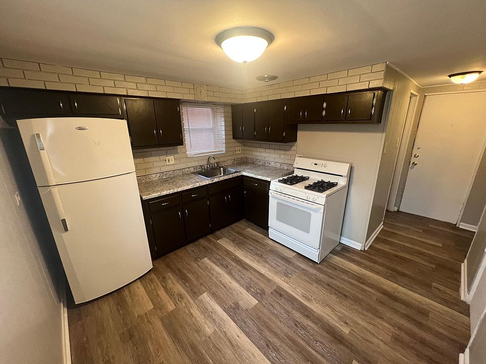 1st image of 1548 S 61st Ct #1E