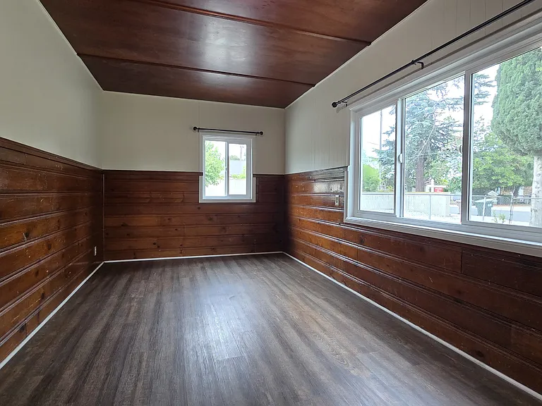 11415 Fairview St — Photo 27