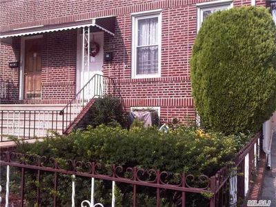 2923 Jordan St, Flushing, NY, 11358