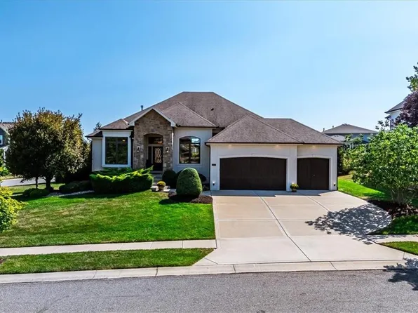 3601 W 158th St, Overland Park, KS 66224