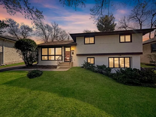 130 17th Ave N, South Saint Paul, MN 55075