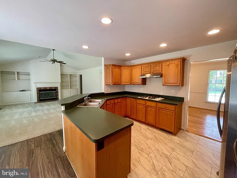 41 Menlough Dr — Photo 15