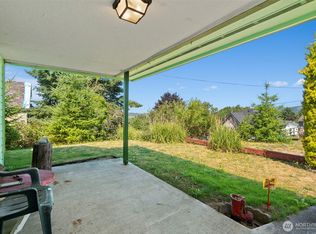 806 California St, Raymond, WA 98577