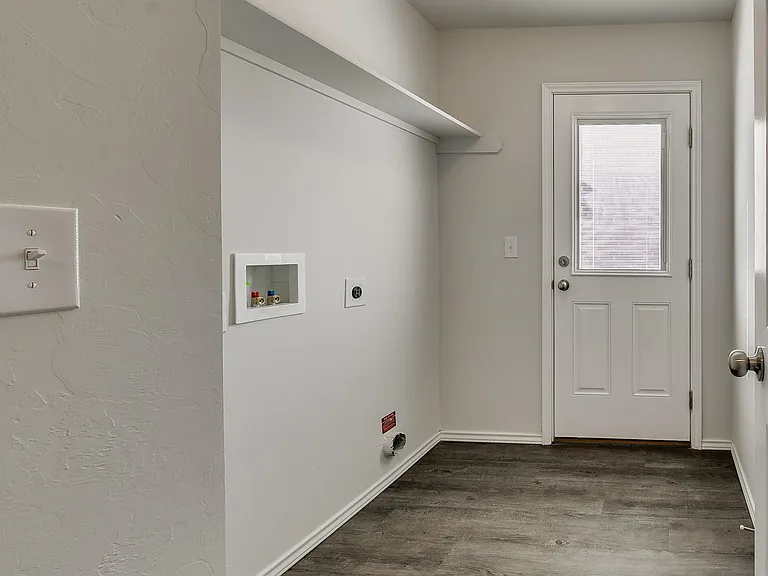 9627 Glover River Dr — Photo 17