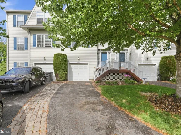 235 Buchanan Ct, Downingtown, PA 19335