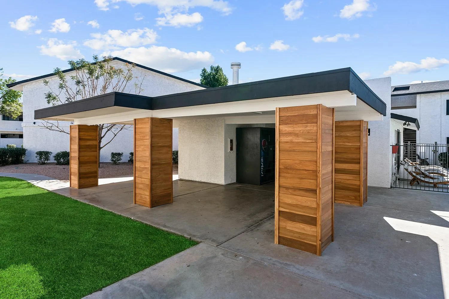 Astero Mesa West — Photo 4