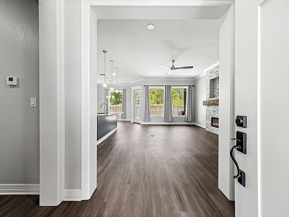 4th image of 1004 Gavin Dr