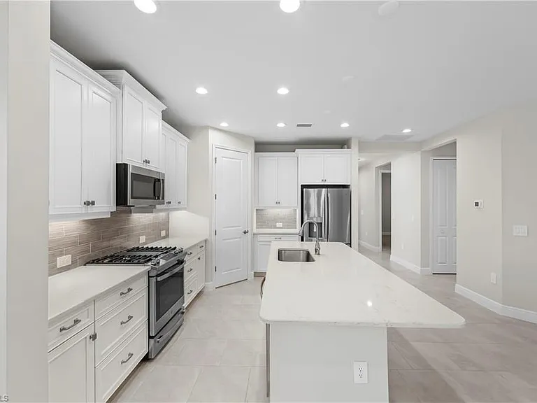2373 Ariane Dr — Photo 12