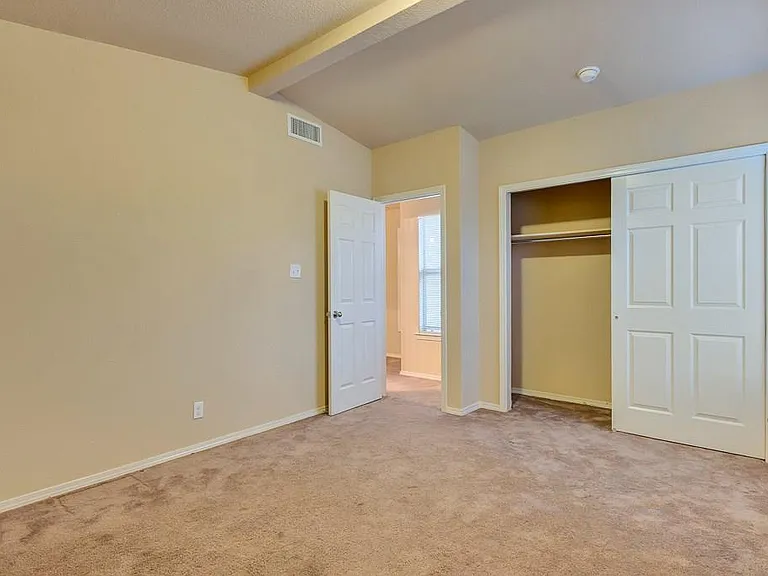 3925 Hueco Valley Dr — Photo 6
