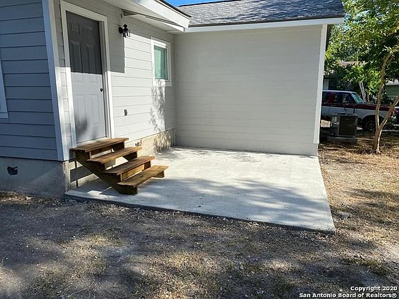 5th image of 227 Tesla Dr