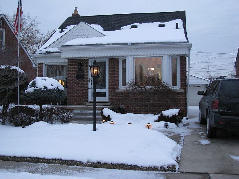 1st image of 26182 Fordson Hwy