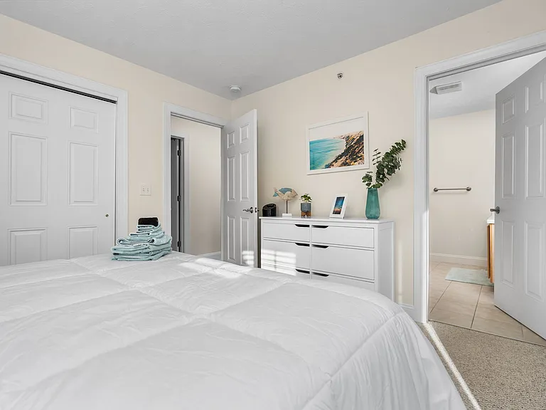 100 Hope St #210 — Photo 9