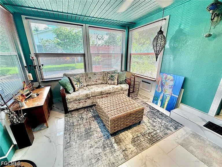 2702 McGregor Blvd — Photo 29