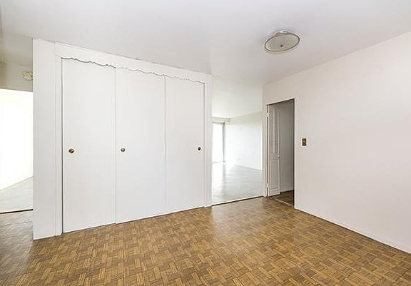 4th image of 215 Park Row APT 18F