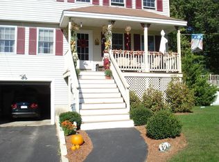 97 Hilltop Rd, Dracut, MA 01826