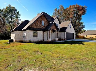 711 Smithfield Dr, Jonesboro, AR 72401