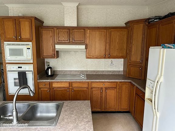 4th image of 115 Lacy Ln