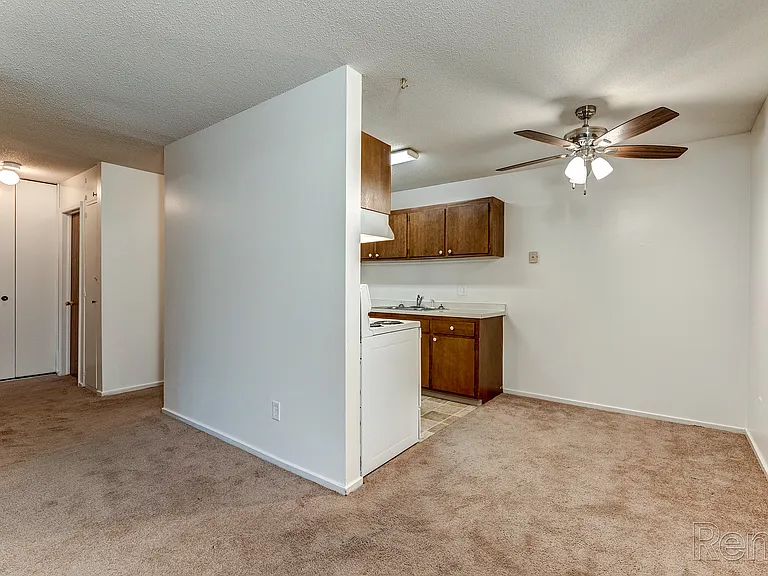The Park Apartments & Townhomes — Photo 21