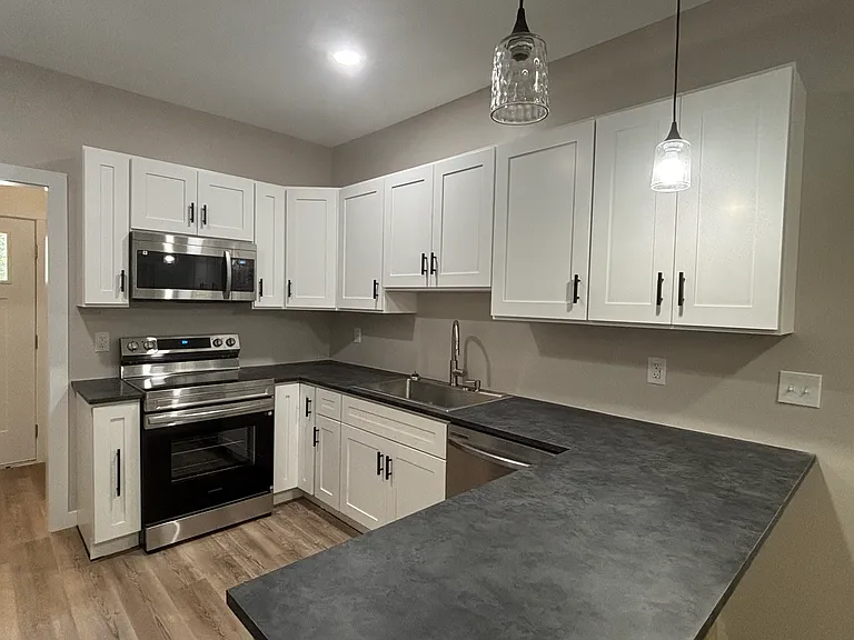 7019 Frost Ave #C — Photo 3