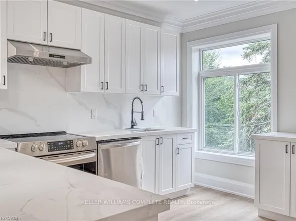 86 Wellington St S #2, Hamilton, ON L8N 2R2