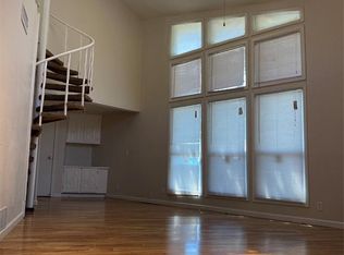 2200 Seville Ct, Dalworthington Gardens, TX 76013