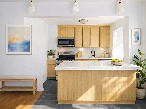 3rd image of 350 E 52nd St APT 9G